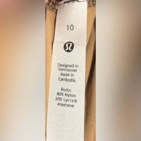 Lululemon Athletica Camo Print Leggings - Picture 5 of 5